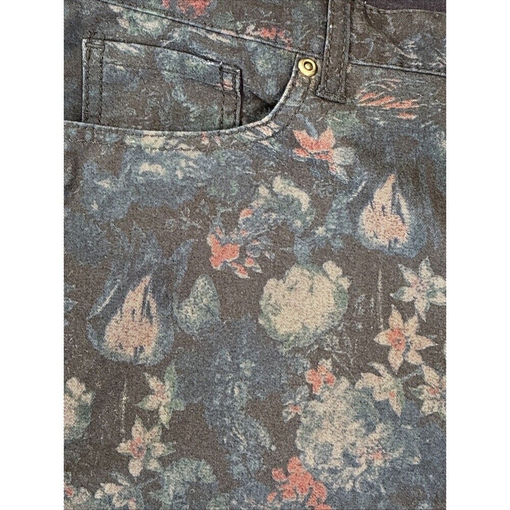 Christopher & Banks Dark Red Blue Printed Floral Twill Capri Cropped Pants Sz 12 - Picture 3 of 11